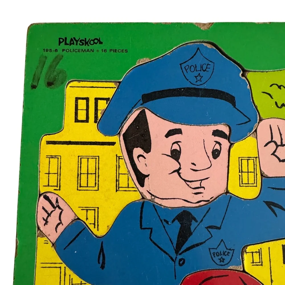 Playskool Policeman 16 Piece Wooden Jigsaw Puzzle Vintage 195-6‎ Board